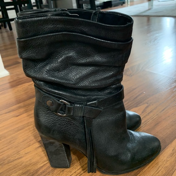 Guess Shoes - Black leather boots